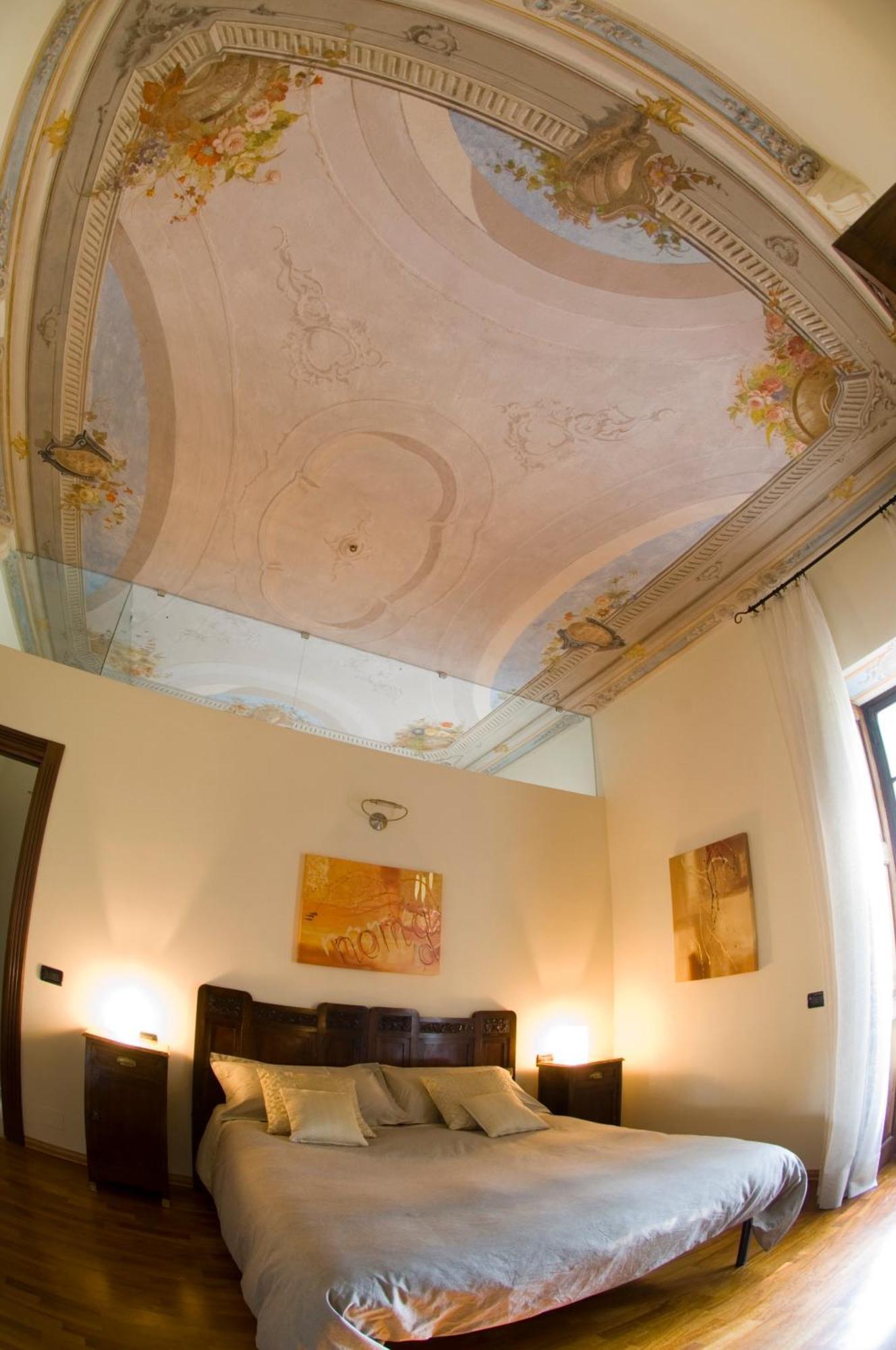 Villa Scati Bed And Breakfast Мелаццо Экстерьер фото
