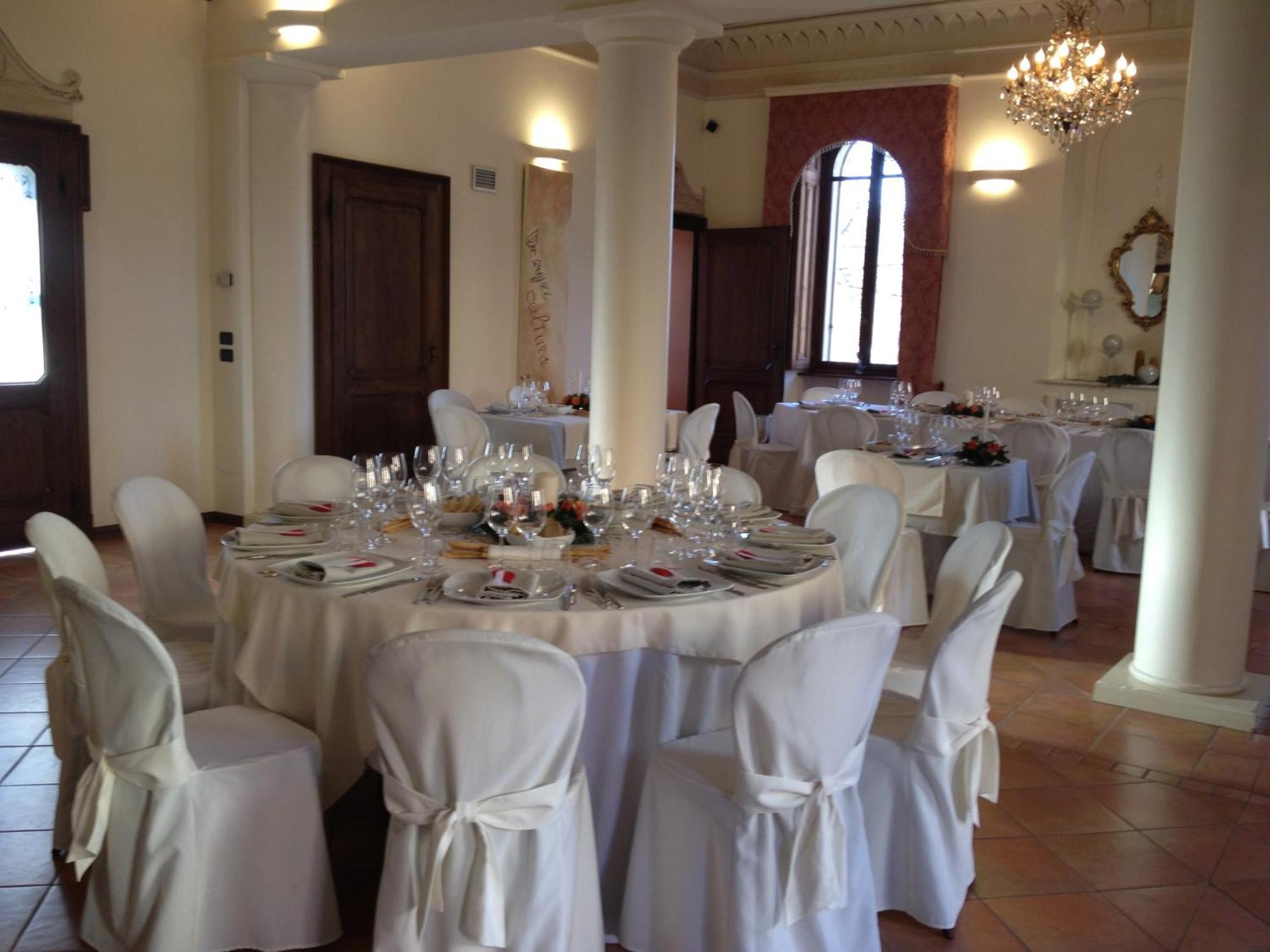 Villa Scati Bed And Breakfast Мелаццо Экстерьер фото