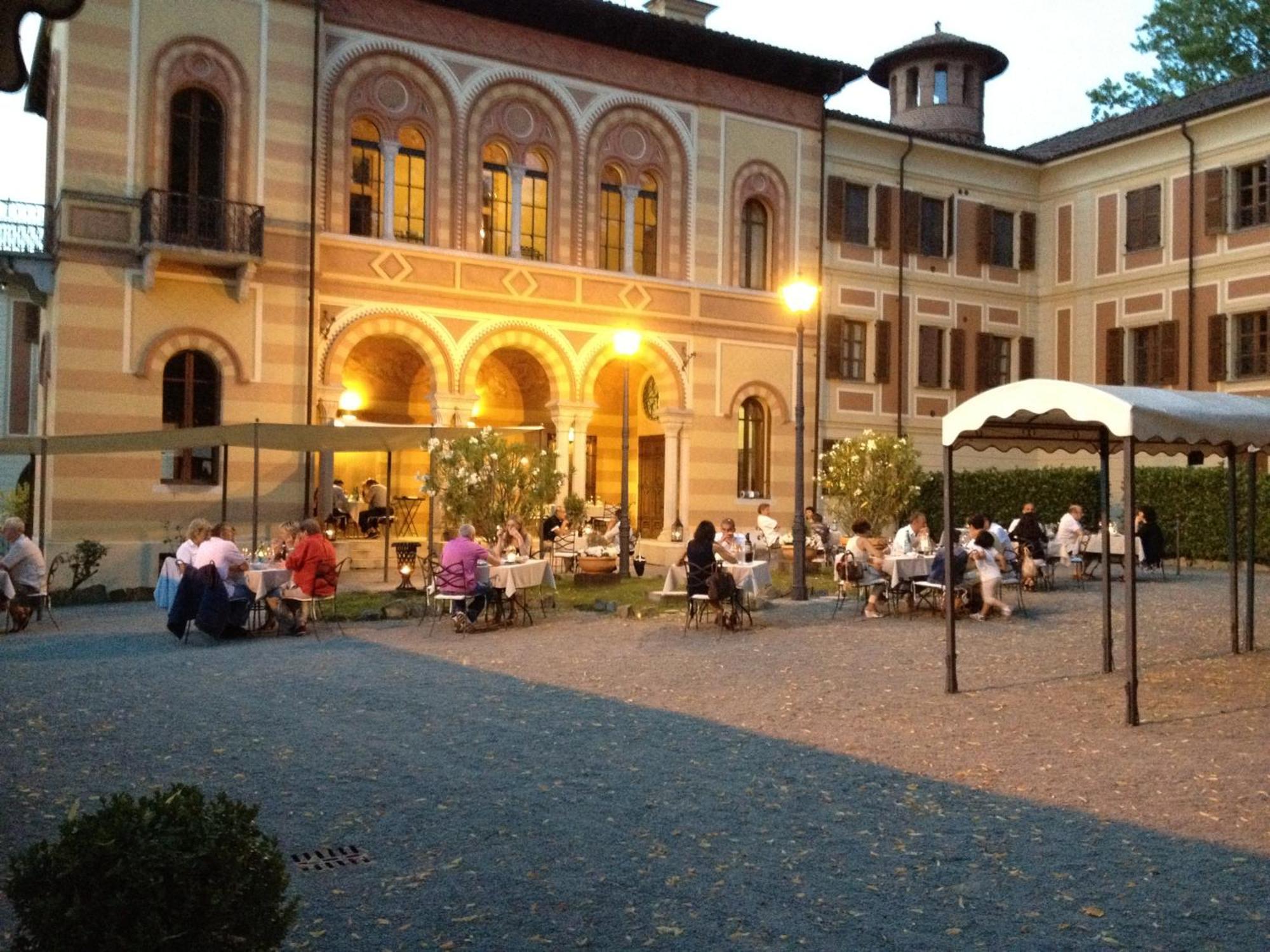 Villa Scati Bed And Breakfast Мелаццо Экстерьер фото