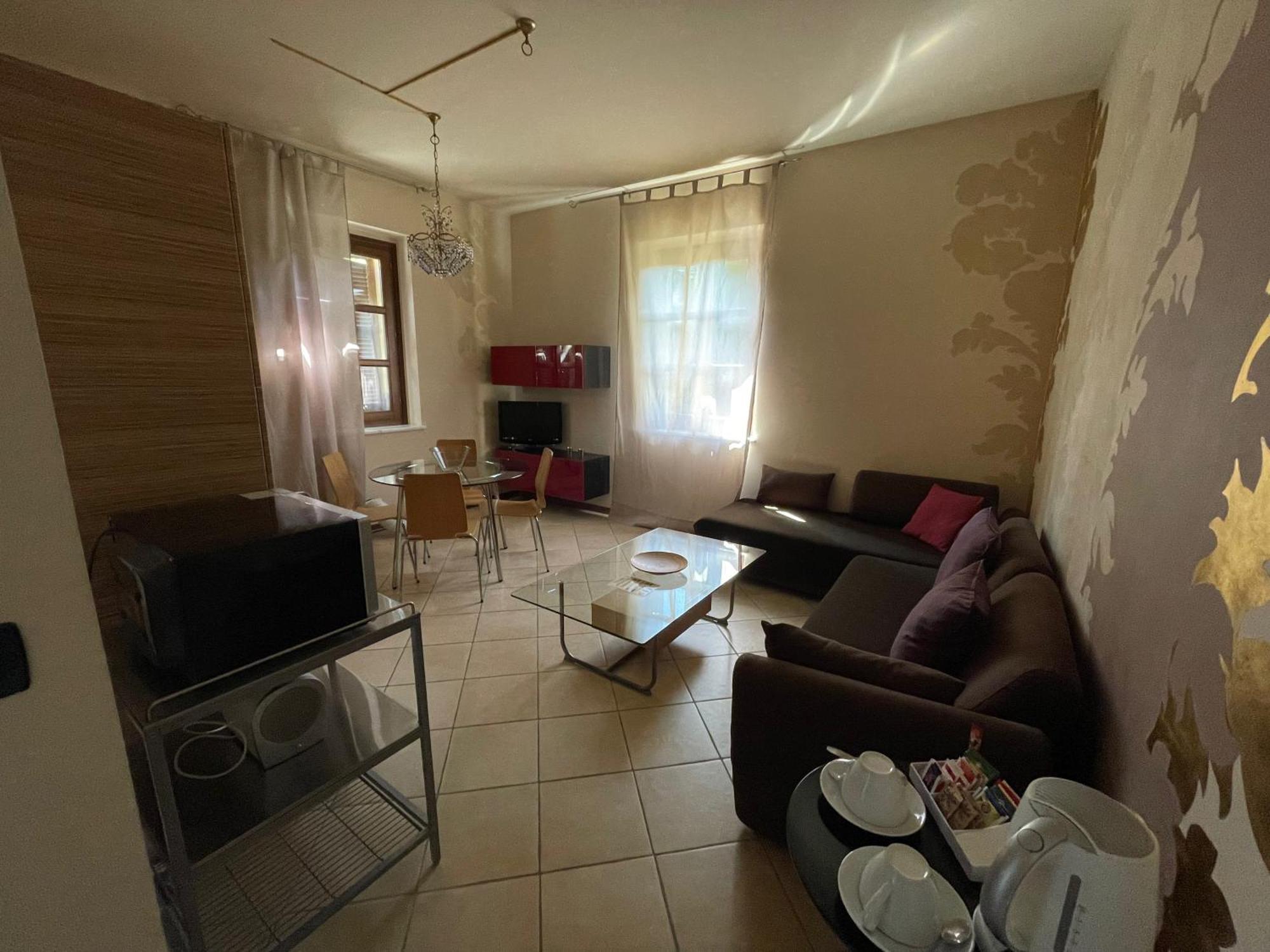 Villa Scati Bed And Breakfast Мелаццо Экстерьер фото