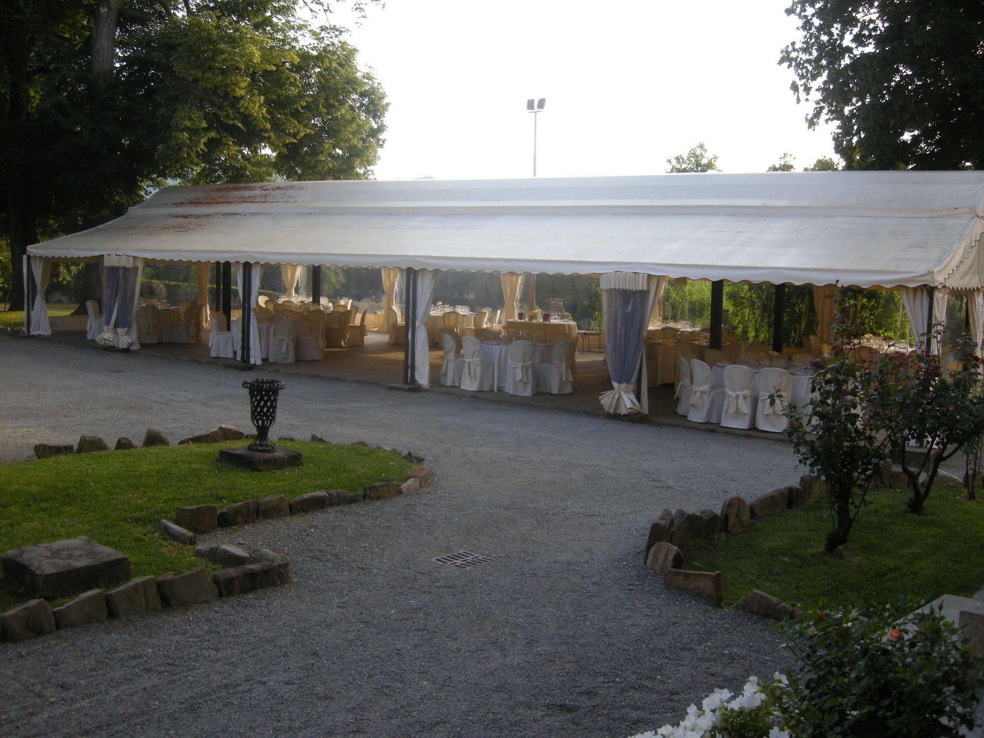 Villa Scati Bed And Breakfast Мелаццо Экстерьер фото
