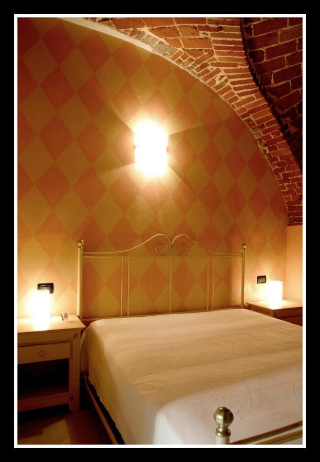 Villa Scati Bed And Breakfast Мелаццо Номер фото